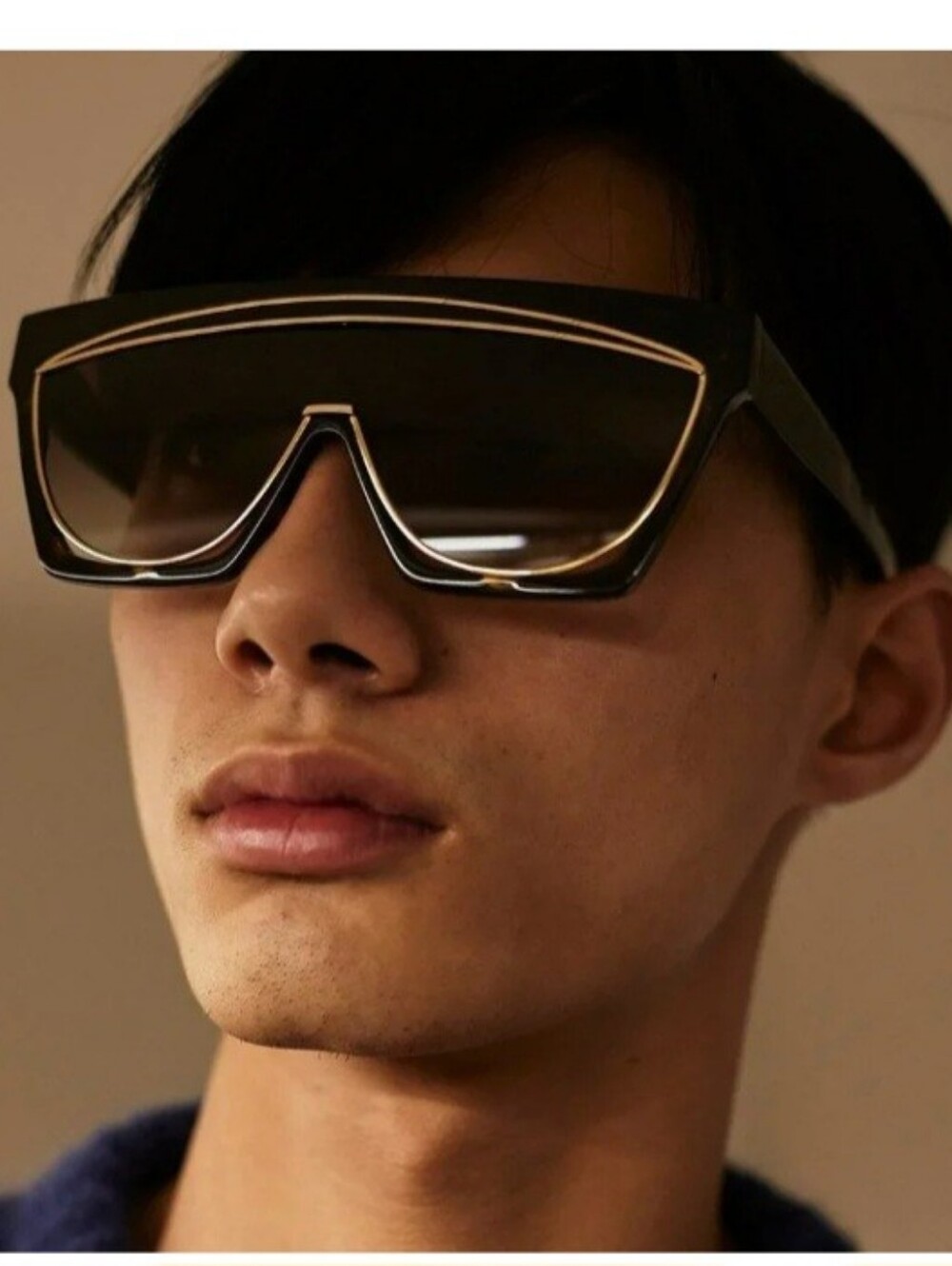 Loewe Black Sunglasses with Case - Picture 7 of 10